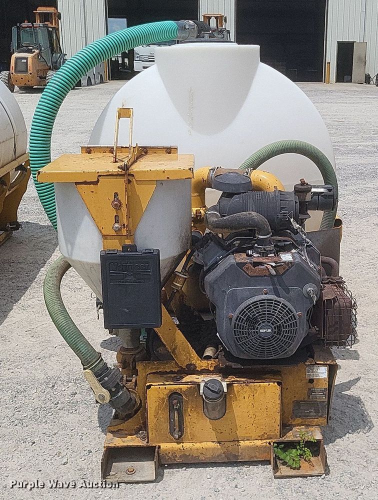 image for item DR4911 (2) Vermeer MX240 fluid mixing units