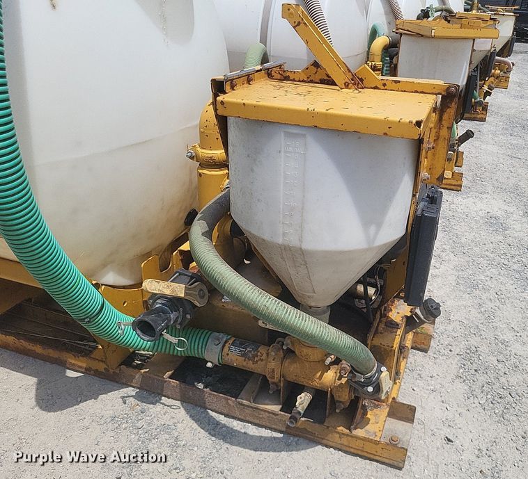 image for item DR4911 (2) Vermeer MX240 fluid mixing units