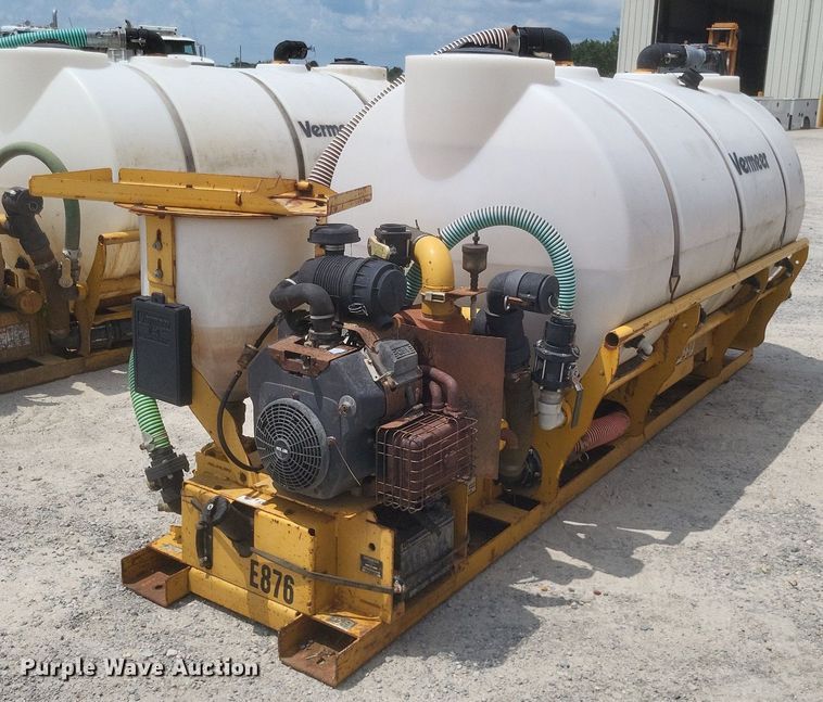 image for item DR4911 (2) Vermeer MX240 fluid mixing units