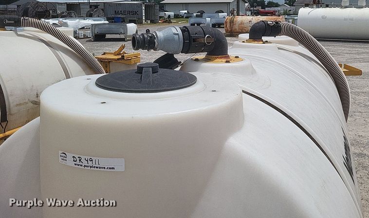 image for item DR4911 (2) Vermeer MX240 fluid mixing units