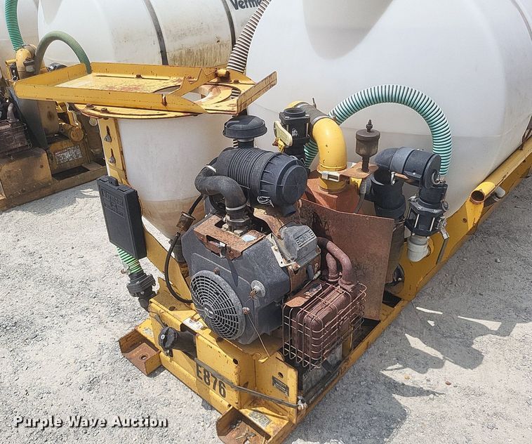 image for item DR4911 (2) Vermeer MX240 fluid mixing units