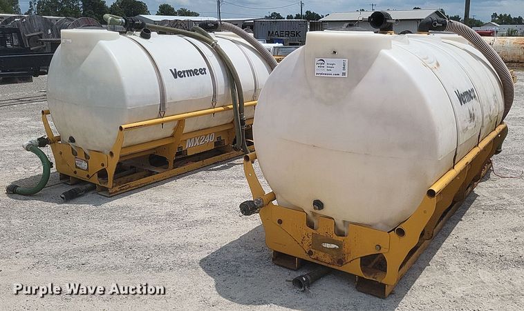 image for item DR4912 (2) Vermeer MX240 fluid mixing unit