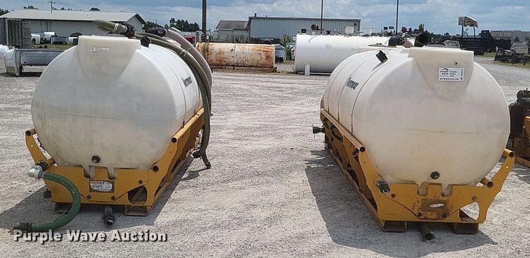 image for item DR4912 (2) Vermeer MX240 fluid mixing unit