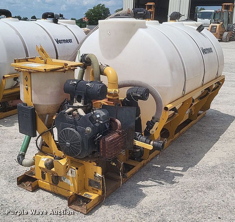 image for item DR4912 (2) Vermeer MX240 fluid mixing unit