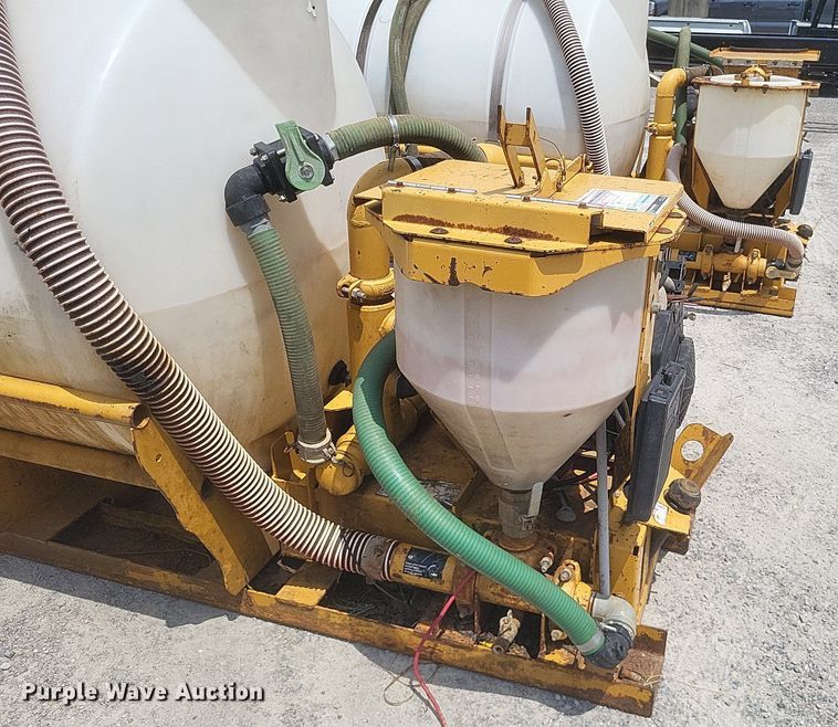 image for item DR4912 (2) Vermeer MX240 fluid mixing unit