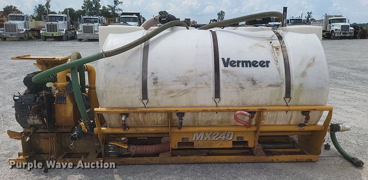 image for item DR4912 (2) Vermeer MX240 fluid mixing unit