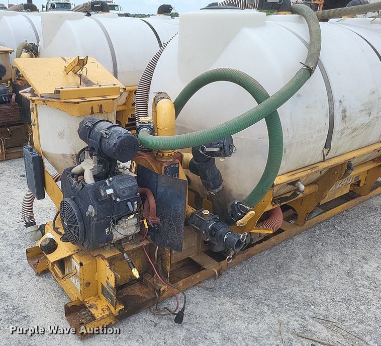 image for item DR4912 (2) Vermeer MX240 fluid mixing unit