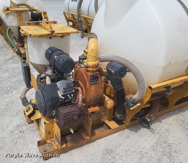 image for item DR4913 (2) Vermeer MX240 fluid mixing units