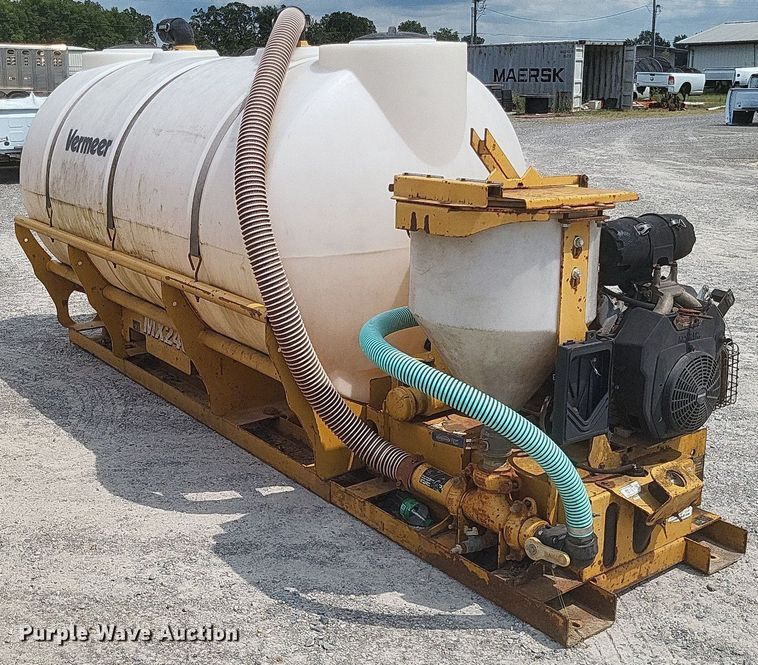 image for item DR4913 (2) Vermeer MX240 fluid mixing units