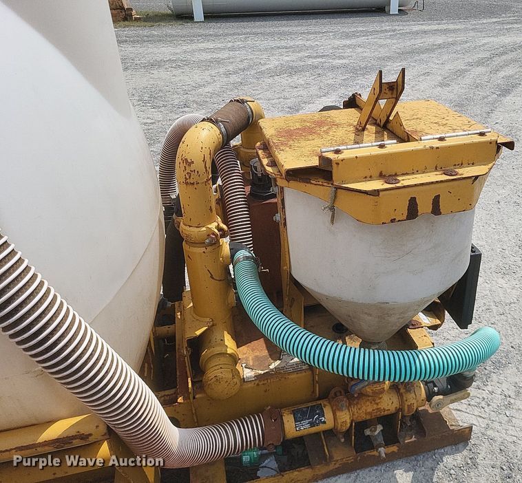 image for item DR4913 (2) Vermeer MX240 fluid mixing units