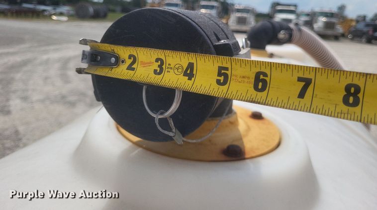 image for item DR4913 (2) Vermeer MX240 fluid mixing units