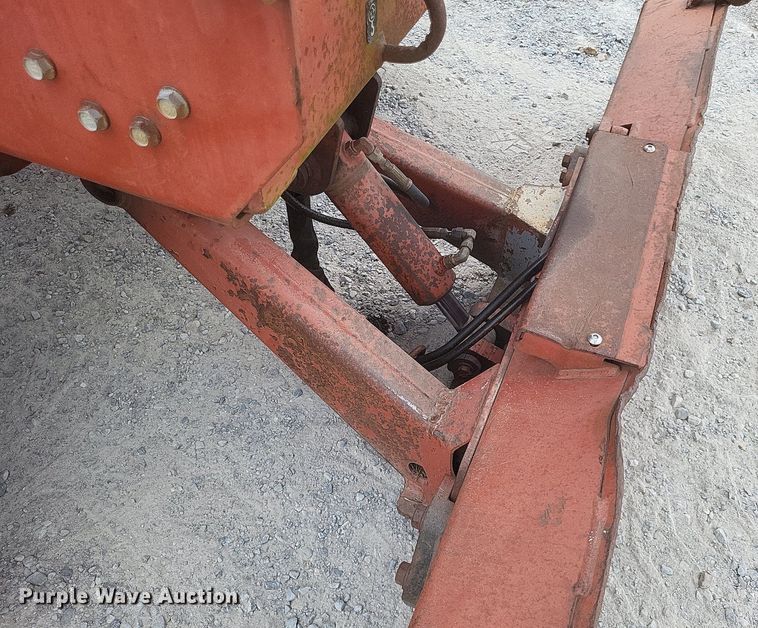 image for item DR4914 1999 Ditch Witch  5700 vibratory cable plow