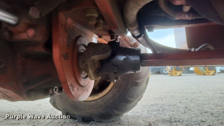 image for item DR4914 1999 Ditch Witch  5700 vibratory cable plow