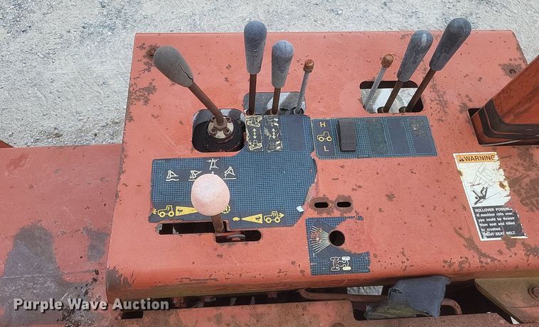 image for item DR4914 1999 Ditch Witch  5700 vibratory cable plow