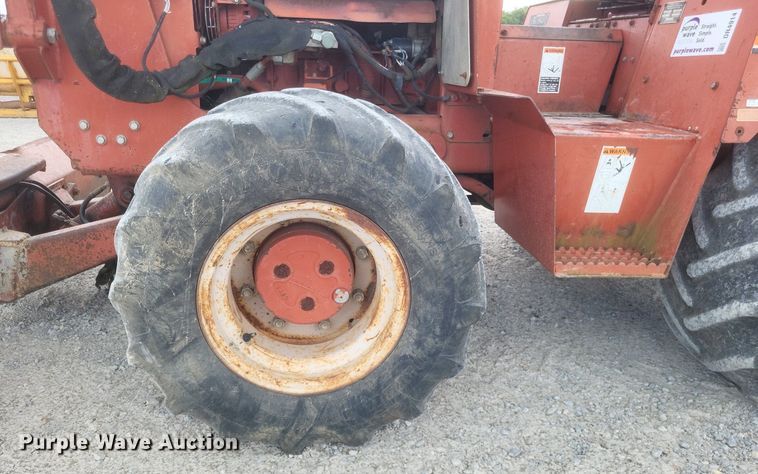 image for item DR4914 1999 Ditch Witch  5700 vibratory cable plow