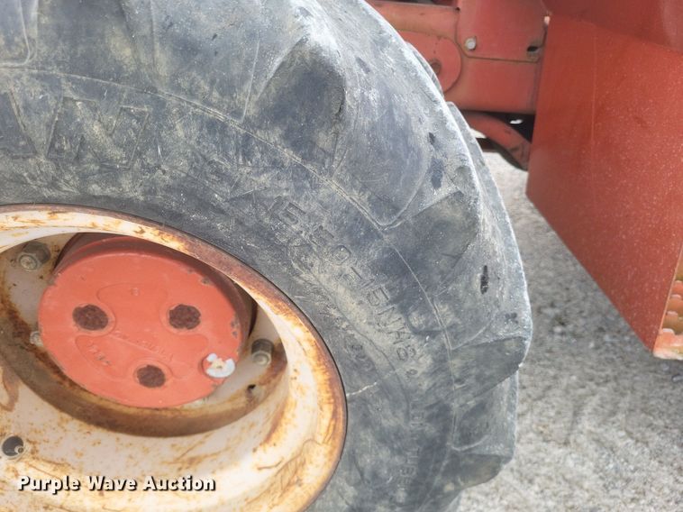 image for item DR4914 1999 Ditch Witch  5700 vibratory cable plow