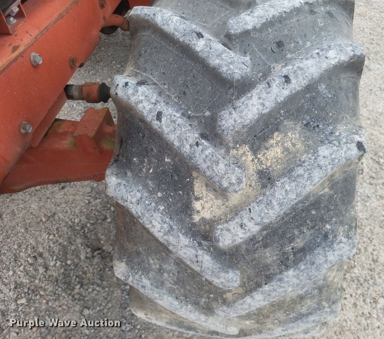 image for item DR4914 1999 Ditch Witch  5700 vibratory cable plow