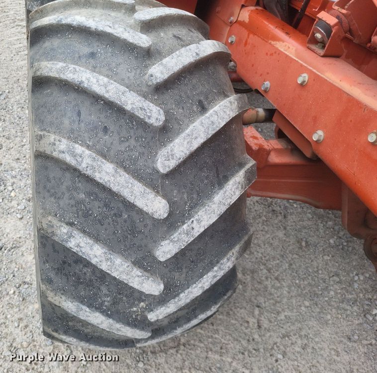 image for item DR4914 1999 Ditch Witch  5700 vibratory cable plow