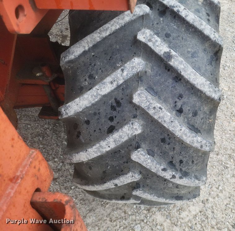 image for item DR4914 1999 Ditch Witch  5700 vibratory cable plow