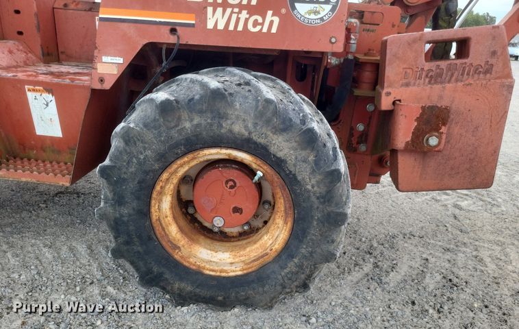 image for item DR4914 1999 Ditch Witch  5700 vibratory cable plow