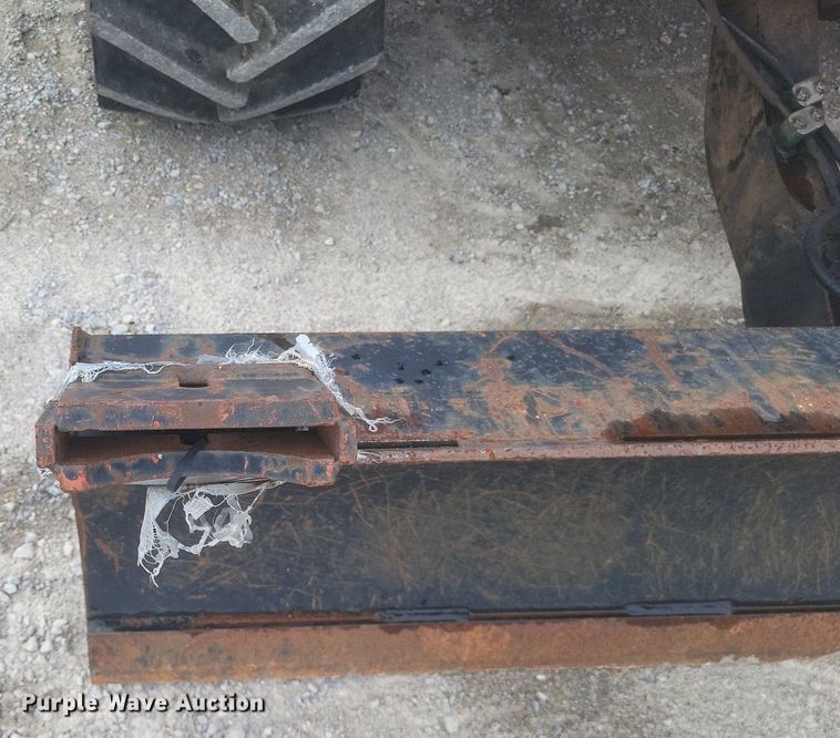 image for item DR4917 2006 Ditch Witch  RT95 vibratory cable plow