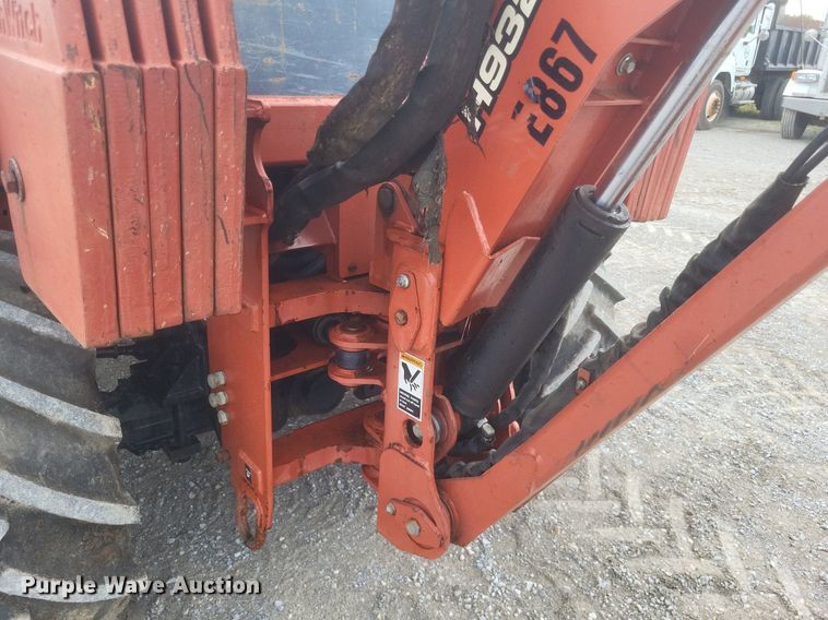 image for item DR4917 2006 Ditch Witch  RT95 vibratory cable plow