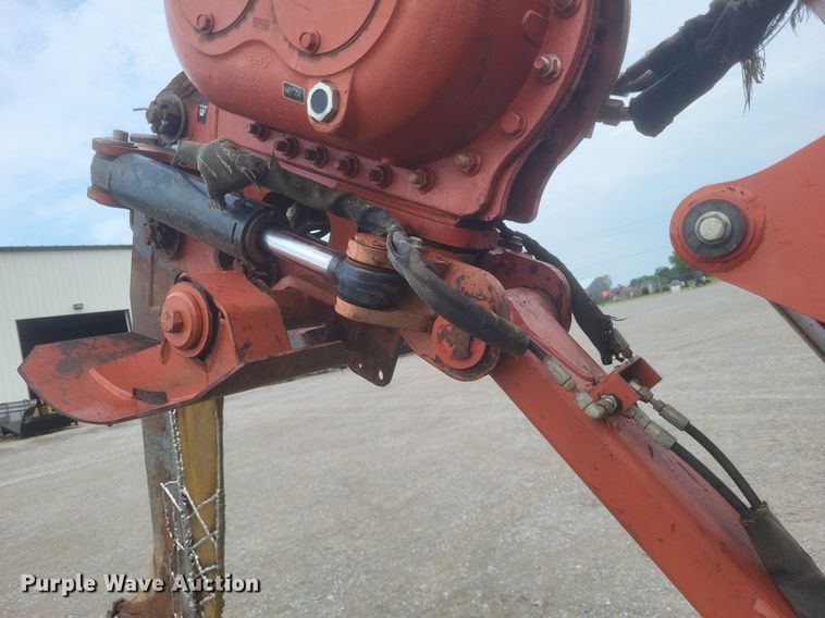 image for item DR4917 2006 Ditch Witch  RT95 vibratory cable plow