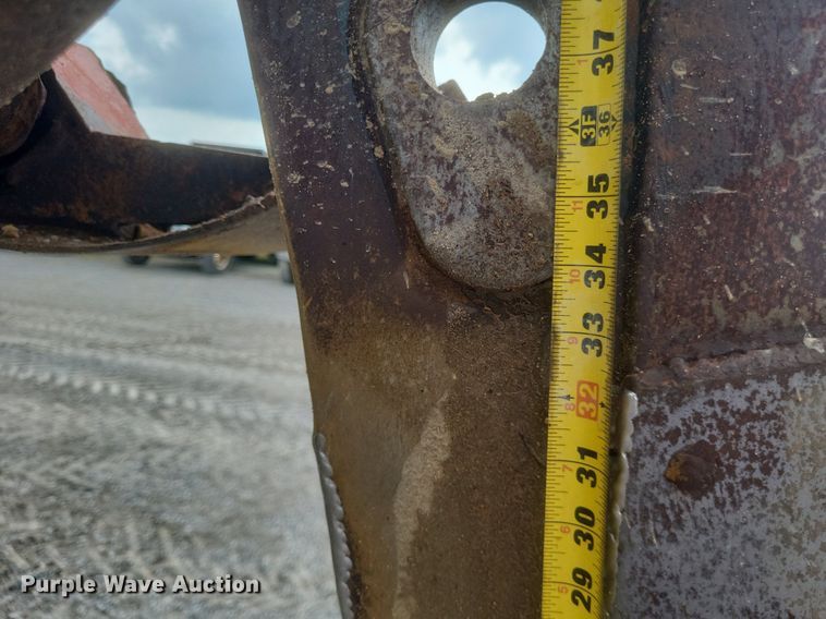 image for item DR4917 2006 Ditch Witch  RT95 vibratory cable plow