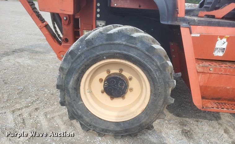 image for item DR4917 2006 Ditch Witch  RT95 vibratory cable plow