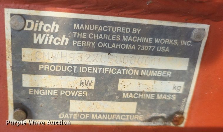 image for item DR4917 2006 Ditch Witch  RT95 vibratory cable plow