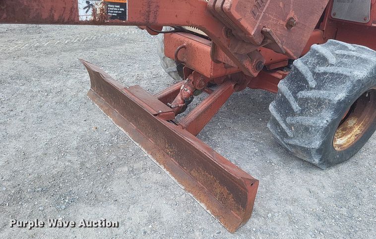 image for item DR4918 1999 Ditch Witch  5700 vibratory cable plow
