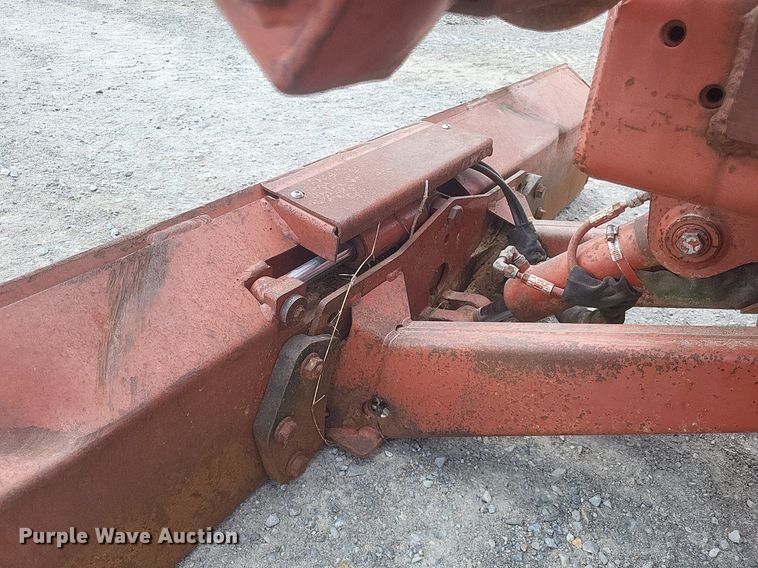 image for item DR4918 1999 Ditch Witch  5700 vibratory cable plow