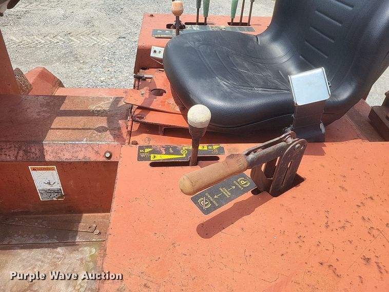 image for item DR4918 1999 Ditch Witch  5700 vibratory cable plow