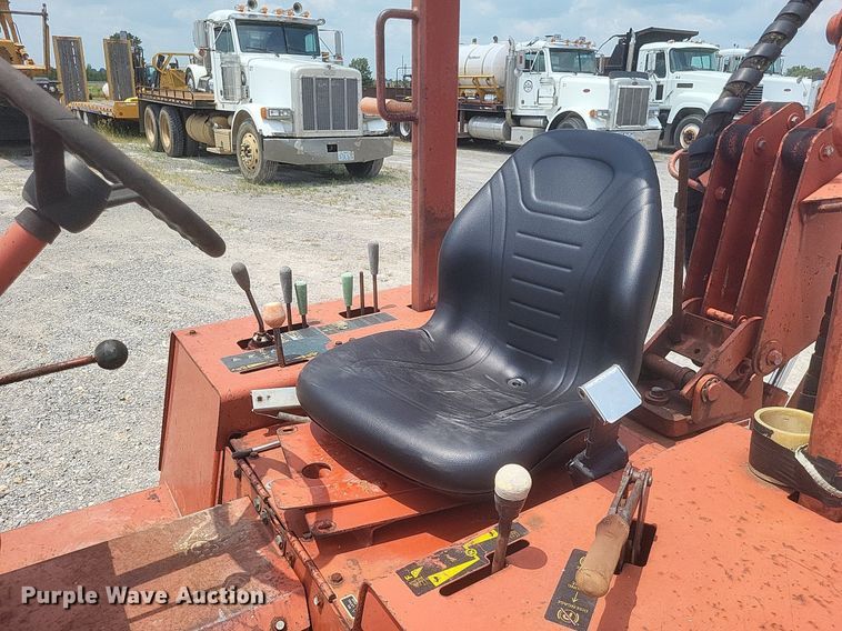 image for item DR4918 1999 Ditch Witch  5700 vibratory cable plow