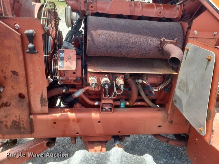 image for item DR4918 1999 Ditch Witch  5700 vibratory cable plow