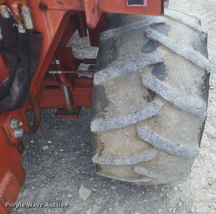 image for item DR4918 1999 Ditch Witch  5700 vibratory cable plow