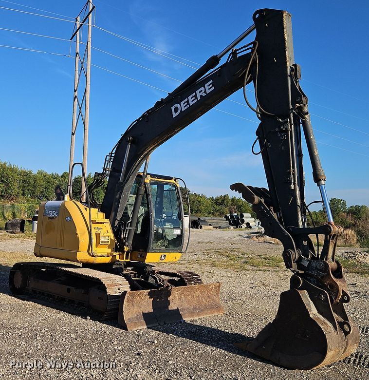 image for item DR8784 2016 John Deere 135G excavator
