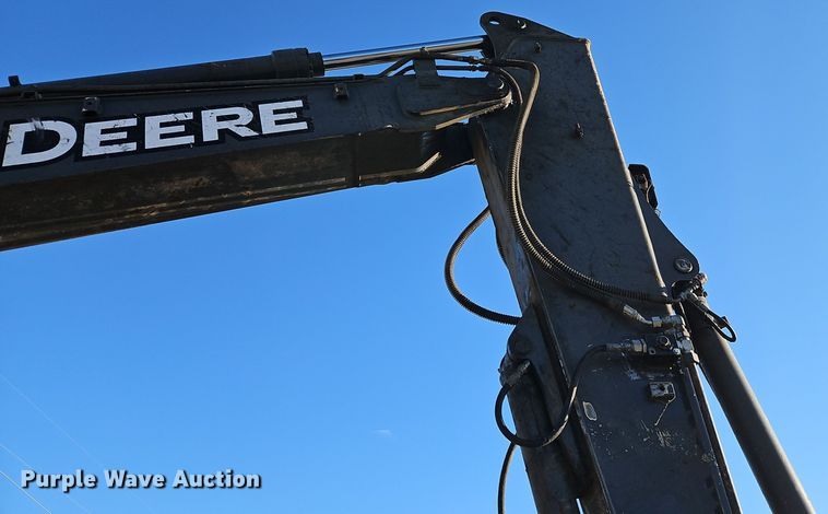 image for item DR8784 2016 John Deere 135G excavator