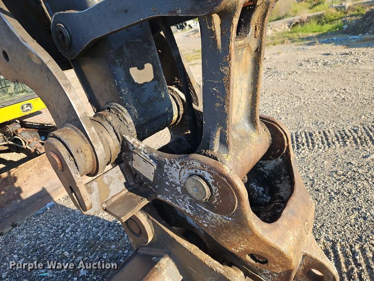 image for item DR8784 2016 John Deere 135G excavator