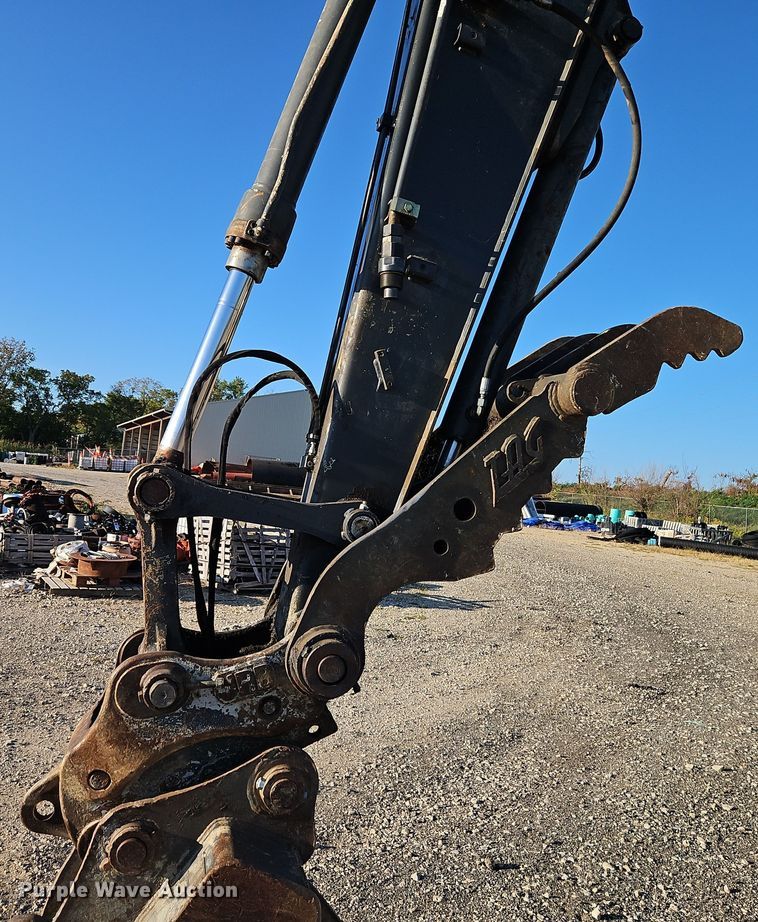 image for item DR8784 2016 John Deere 135G excavator