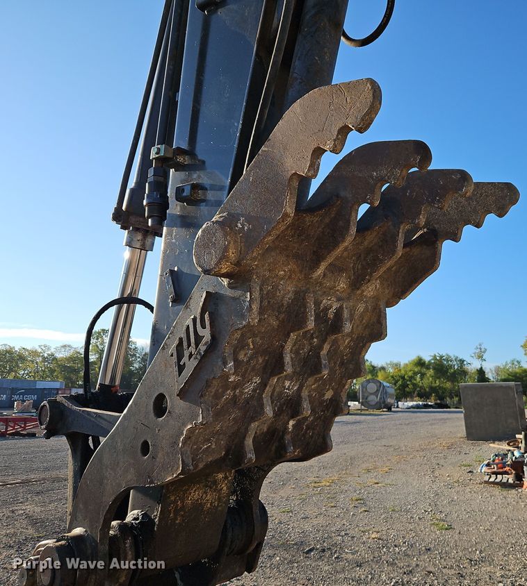 image for item DR8784 2016 John Deere 135G excavator