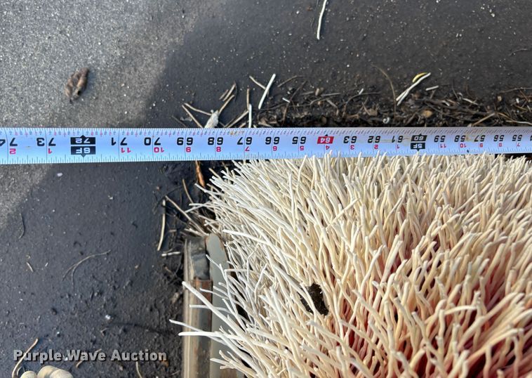 image for item DS2518 1996 Elgin Pelican  street sweeper