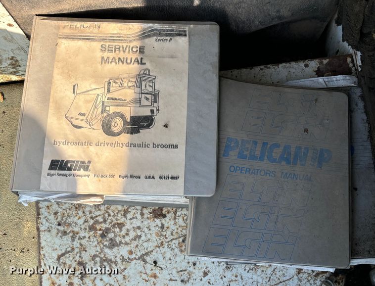 image for item DS2518 1996 Elgin Pelican  street sweeper