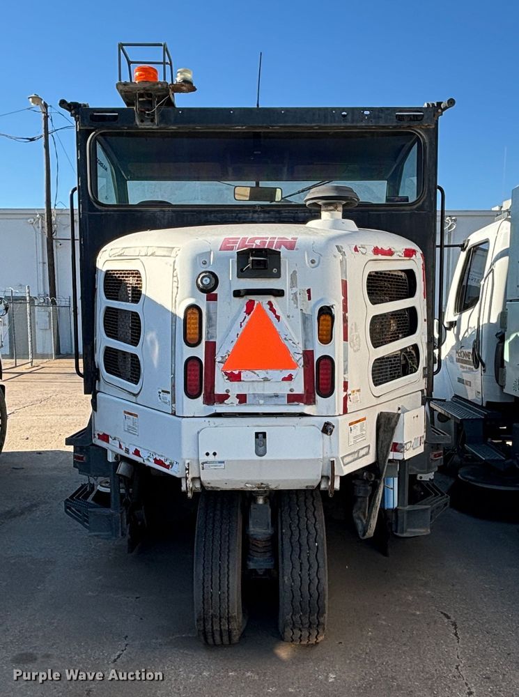 image for item DS2519 Elgin Pelican  street sweeper