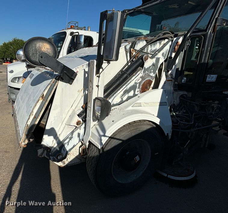 image for item DS2519 Elgin Pelican  street sweeper