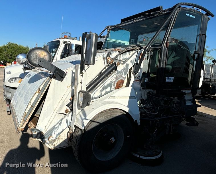 image for item DS2519 Elgin Pelican  street sweeper