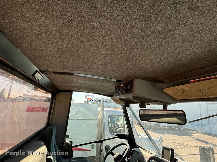 image for item DS2519 Elgin Pelican  street sweeper