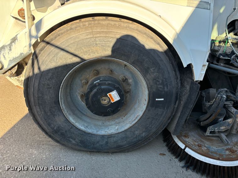 image for item DS2519 Elgin Pelican  street sweeper