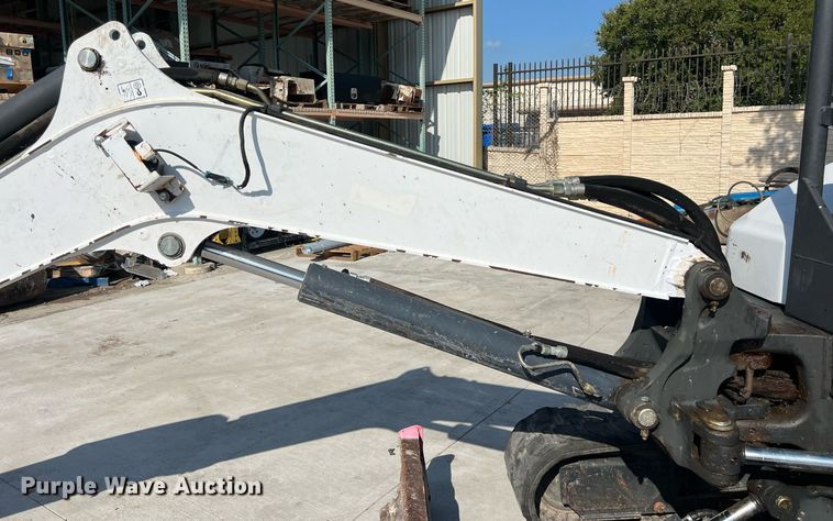 image for item DS3122 2014 Bobcat E42 mini excavator