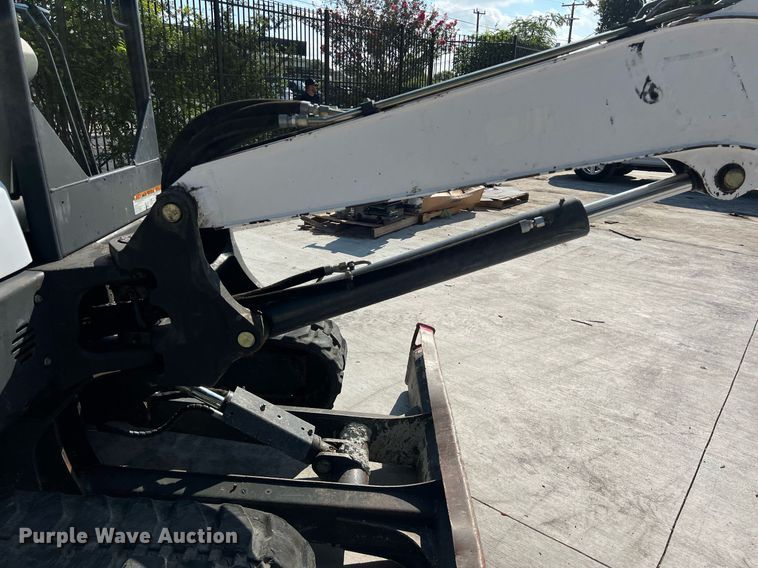 image for item DS3122 2014 Bobcat E42 mini excavator